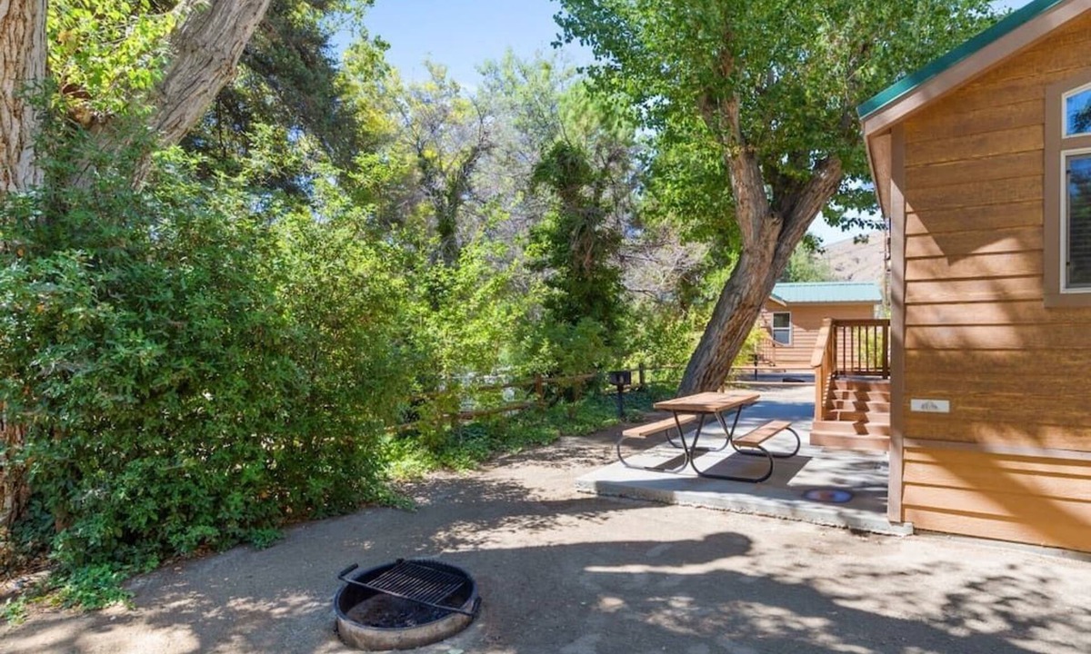 Kernville Cabin | Hilltop Cabin at Kern River Sequoia (Cabin 2)