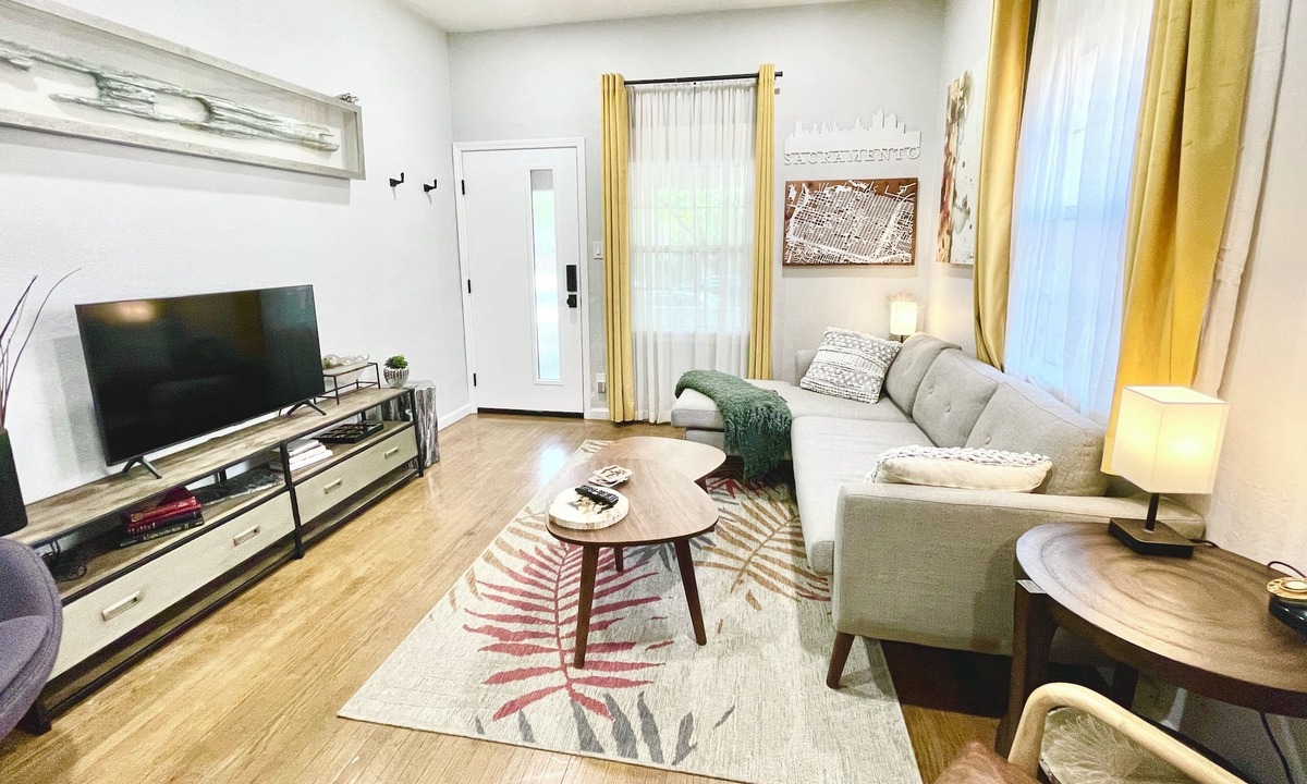 Central Sacramento House | Historic Duplex in the Heart of Midtown