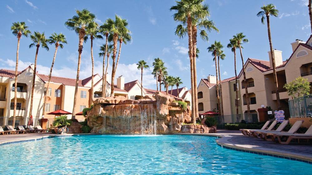 Las Vegas Hotel | Holiday Inn Club Vacations at Desert Club Resort