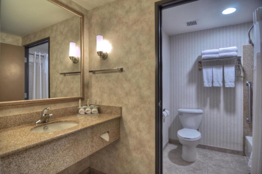 Lincoln Acres Hotel | Holiday Inn Express San Diego South - Chula Vista by IHG