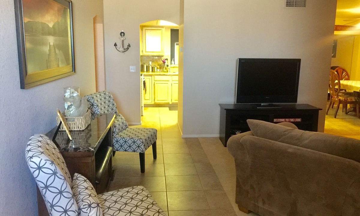 Lake Havasu City House | Home Sweet Havasu Vacation Rental 3bd/2ba/Bonus room with Free Wifi