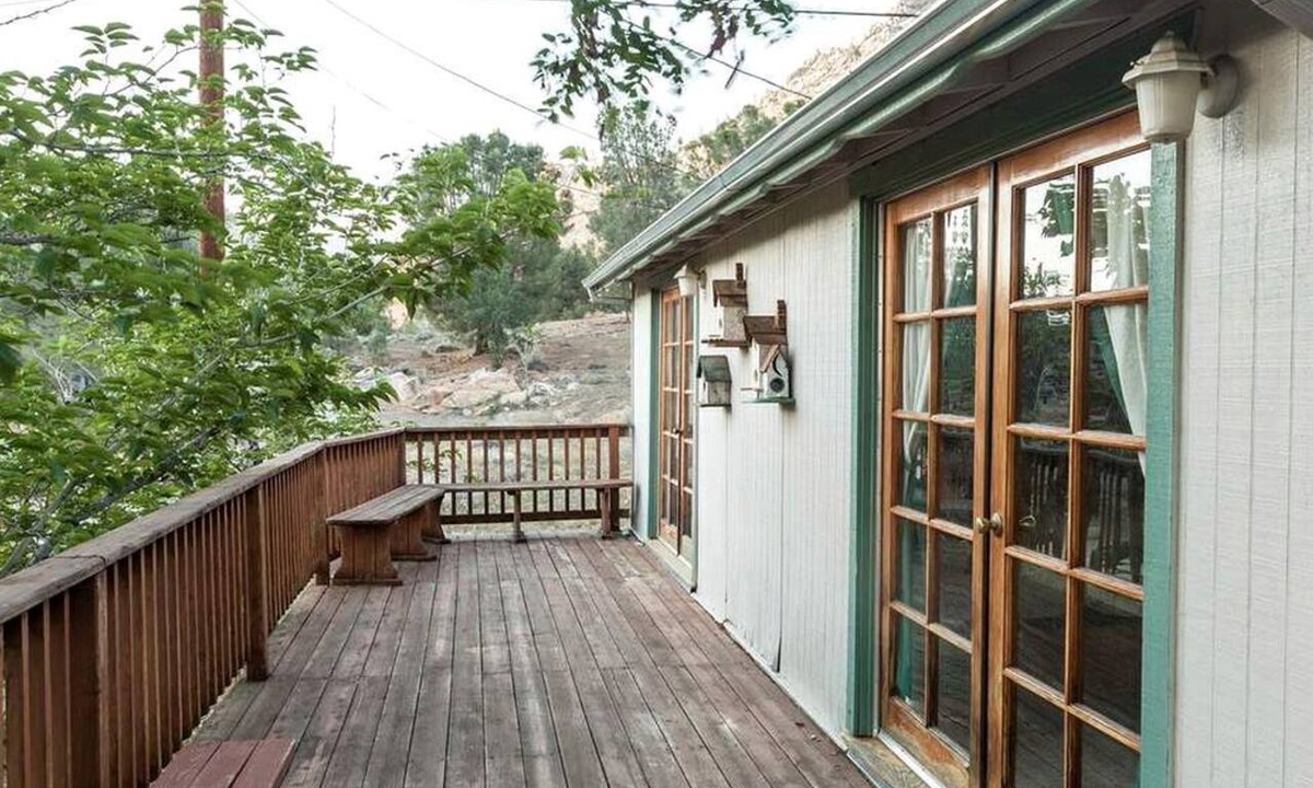 Kernville House | Homey Luxury Camping Rental for Seven near Bakersfield, California