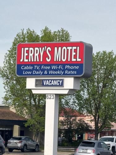 Oakdale Hotel | Jerry's Motel