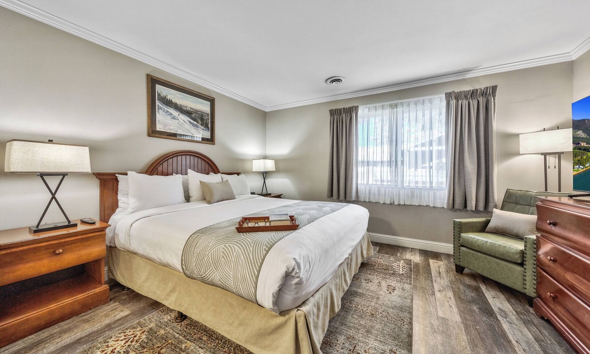 South Lake Tahoe Hotel | Just What You Were Looking For! Pet-friendly Property, Free Breakfast!