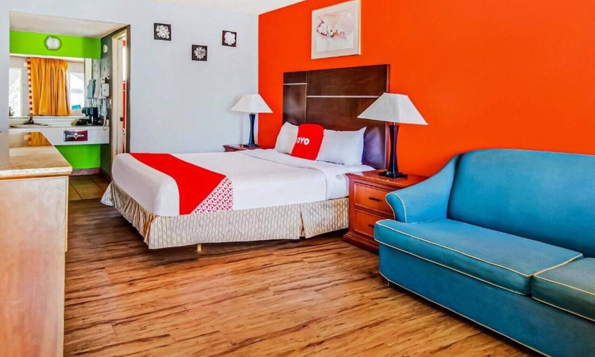 Ridgecrest Apartment | King Bed|Smoking|Ridgecrest CA