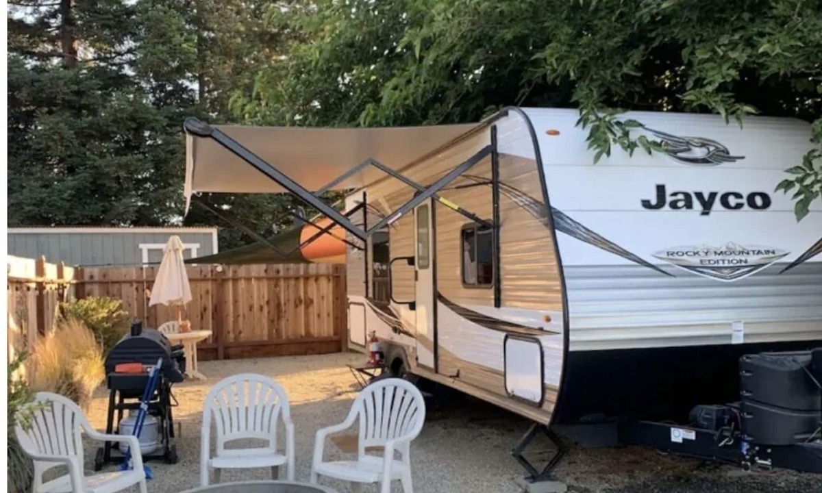 Hollister House | KJ Getaways "Glampsite" Affordable Short/Long Stays! Free On-Site Laundry Mat!