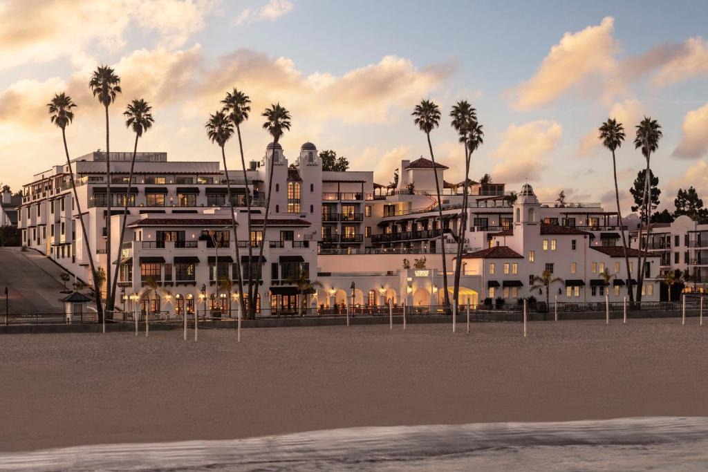 Westside Santa Cruz Hotel | La Bahia Hotel & Spa
