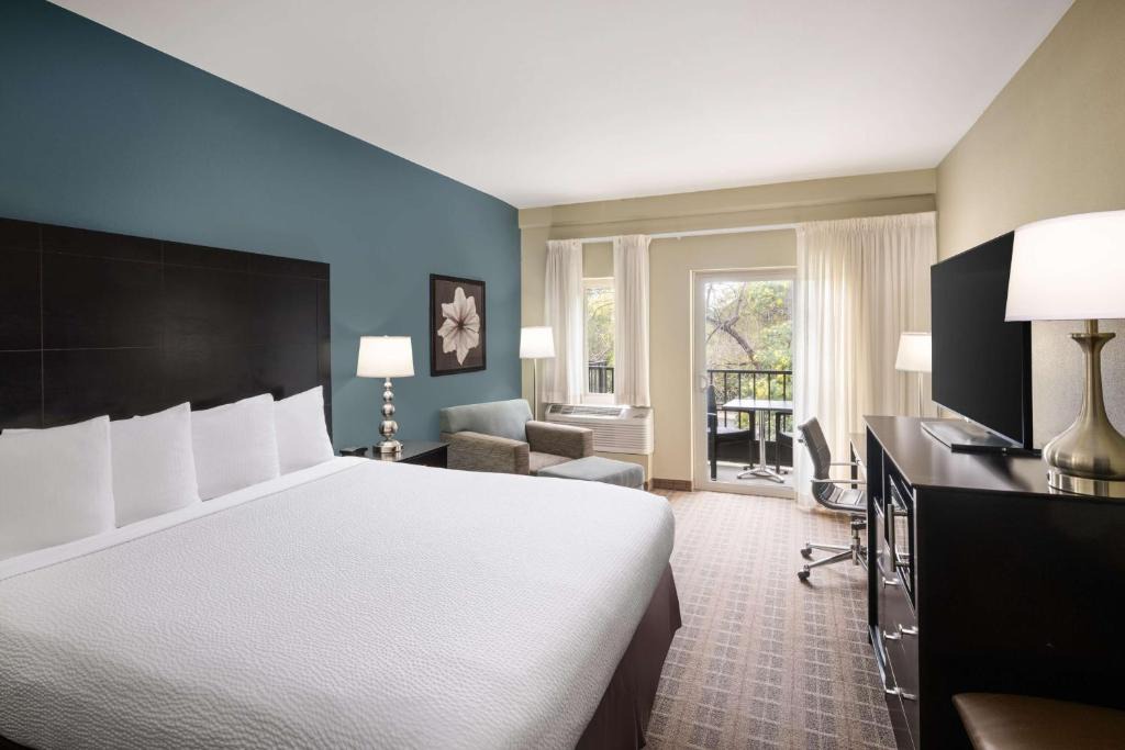 San Luis Obispo Hotel | La Cuesta Inn, BW Signature Collection