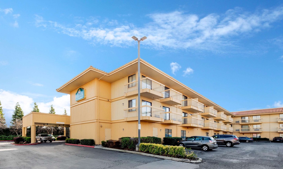 Hayward Hotel | La Quinta by Wyndham Oakland - Hayward