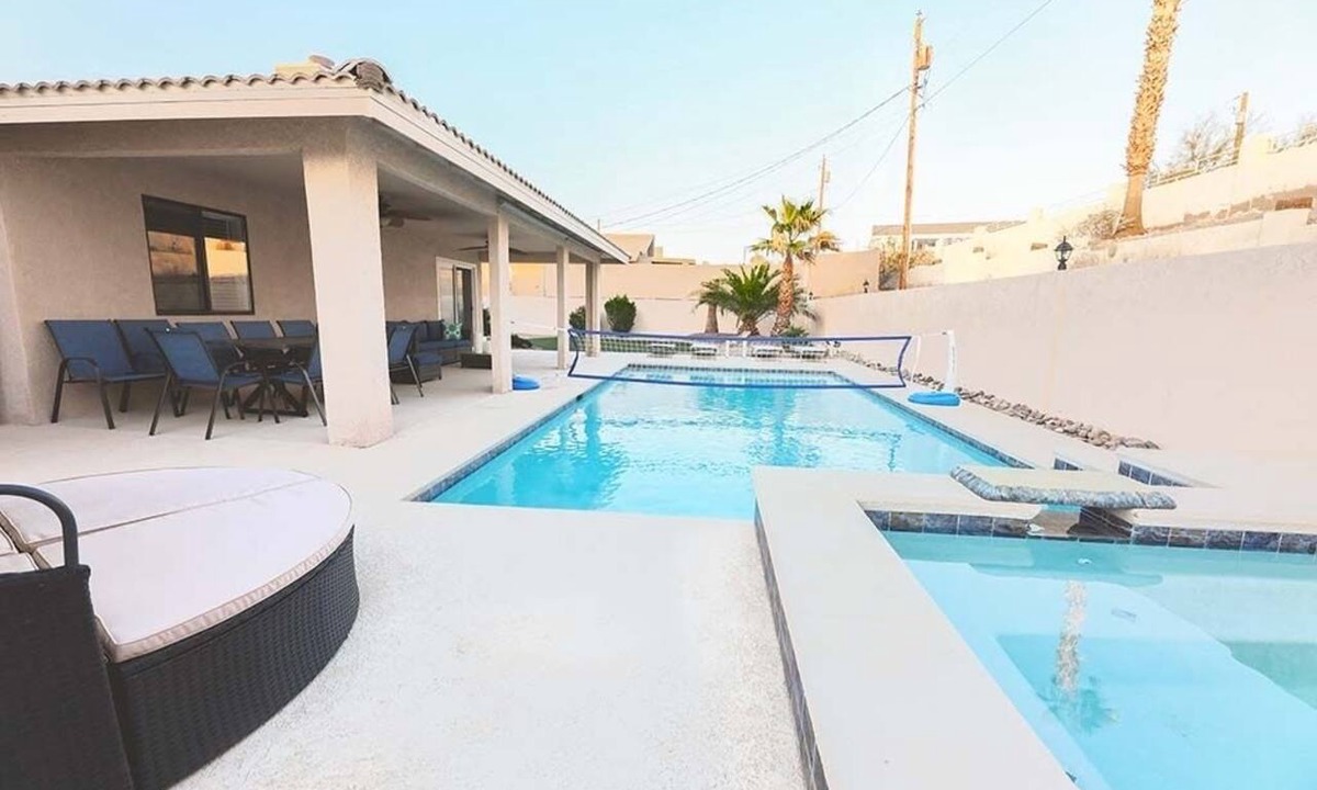 Lake Havasu City House | Lake-Area Retreat – Heated Pool, Spa, Game Room, Mini Golf & Boat Parking