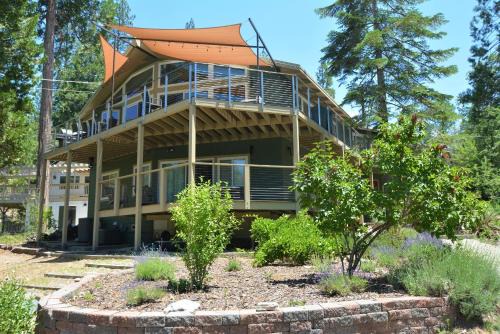 Bass Lake House | Lake Point Life Lake Front