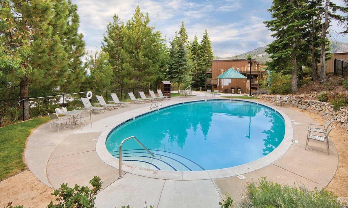 Tahoe Village Resort | Lake Tahoe | Peaceful Nature Escape | Pool + Hot Tub