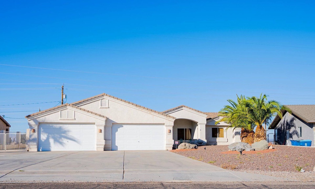 Lake Havasu City House | Lake View Livin on Hound