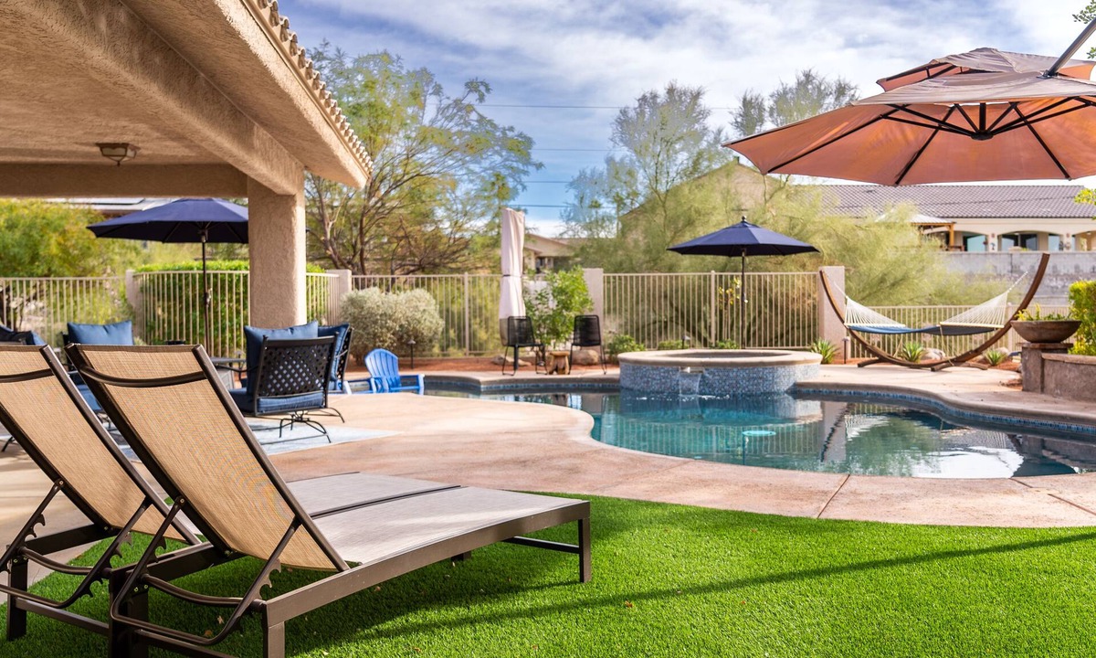 Lake Havasu City House | Lake View Tropical Oasis - Pool & Spa- RV Parking -AMAZING!