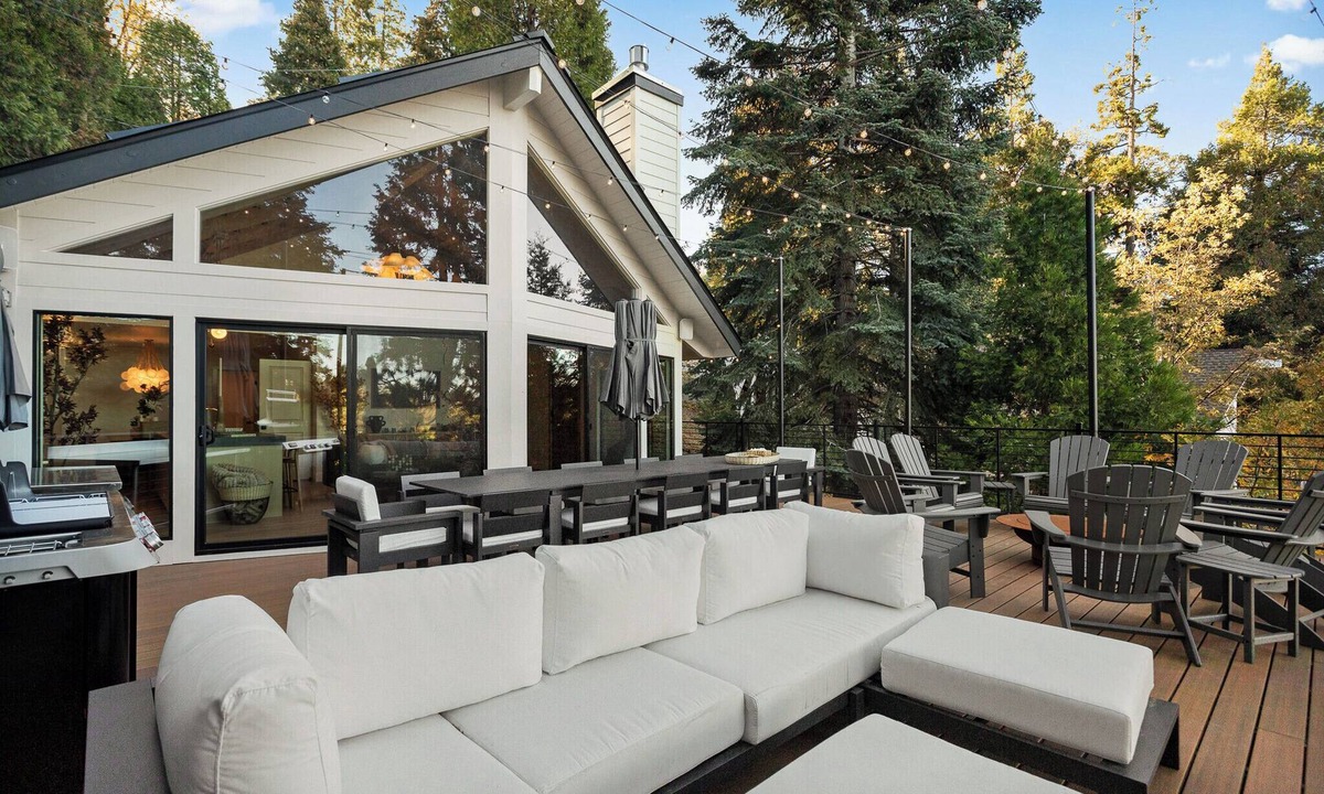Cedar Glen Cabin | Lake views, hot tub, fire pit & fireplace, EV charger, bbq, shuffleboard, & more