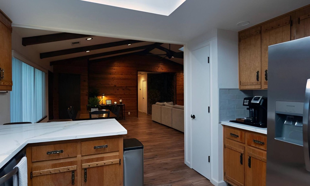 O'Brien House | Lakehead Corporate Retreat Near Shasta Sleeps 8