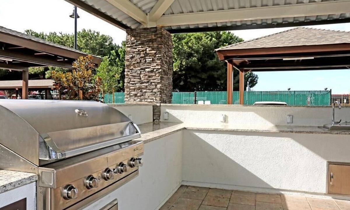 Centerville Apartment | Landing at Artist Walk - 1 Bedroom in Centerville