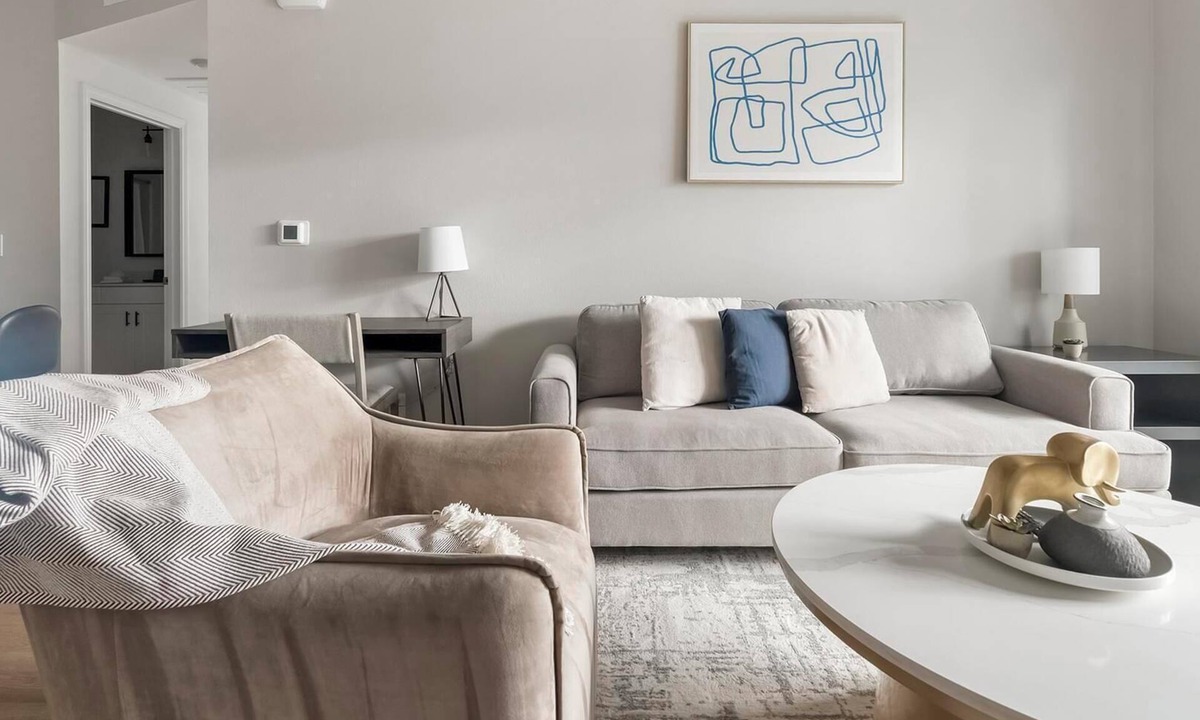 Townsite Apartment | Landing | Spectacular 2BD, Pool, Rooftop Lounge