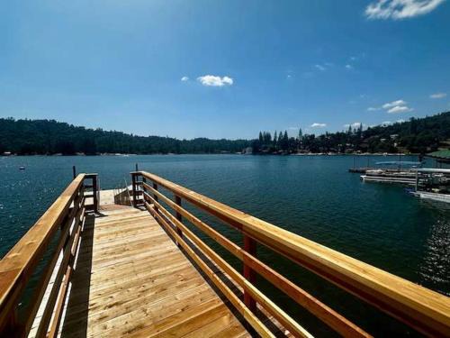 Bass Lake House | Lewis Cabin - Boat Dock - Lake Front - Sleeps 12