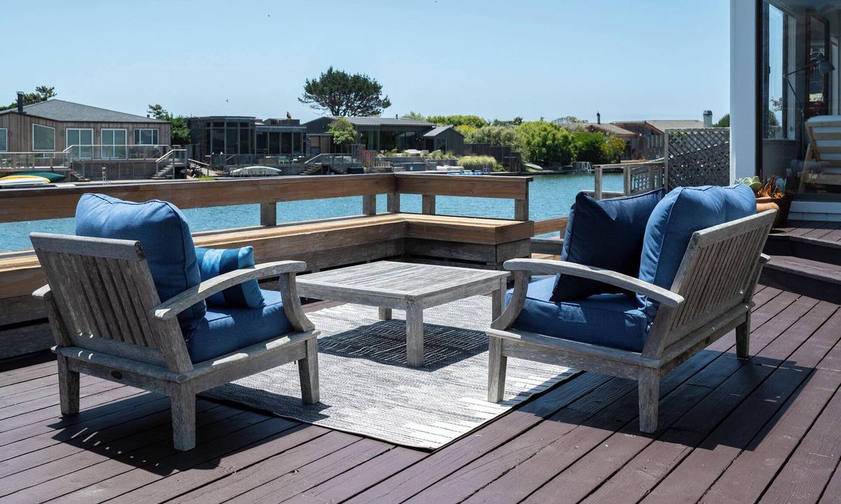 Stinson Beach House | Light & Airy Living on Seadrift Lagoon w/Hot Tub