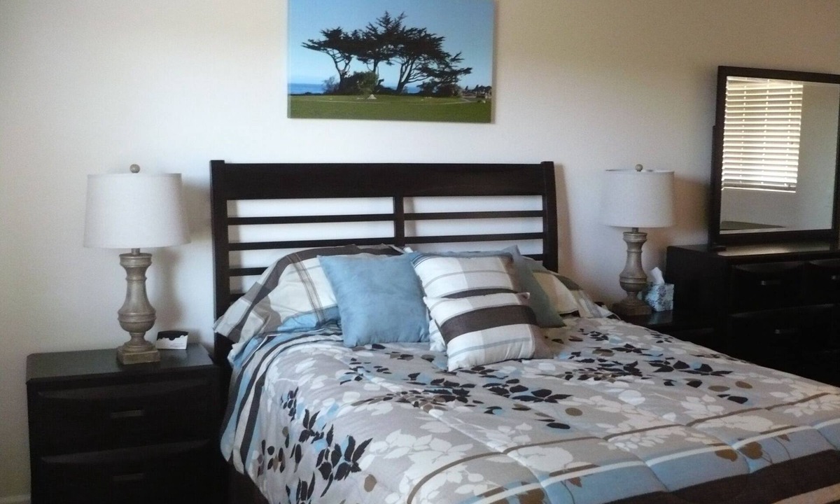 East Village Apartment | Located in the heart of Cambria. Stand alone upstairs one bedroom apartment.