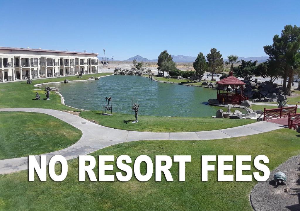 Amargosa Valley Hotel | Longstreet Inn & Casino