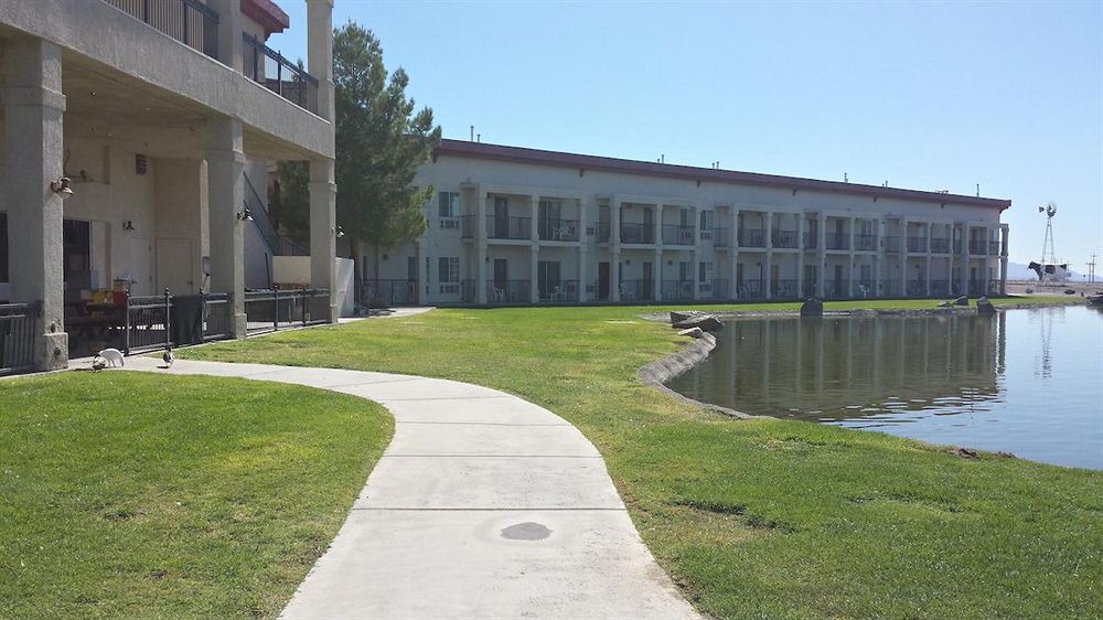 Amargosa Valley Hotel | Longstreet Inn & Casino