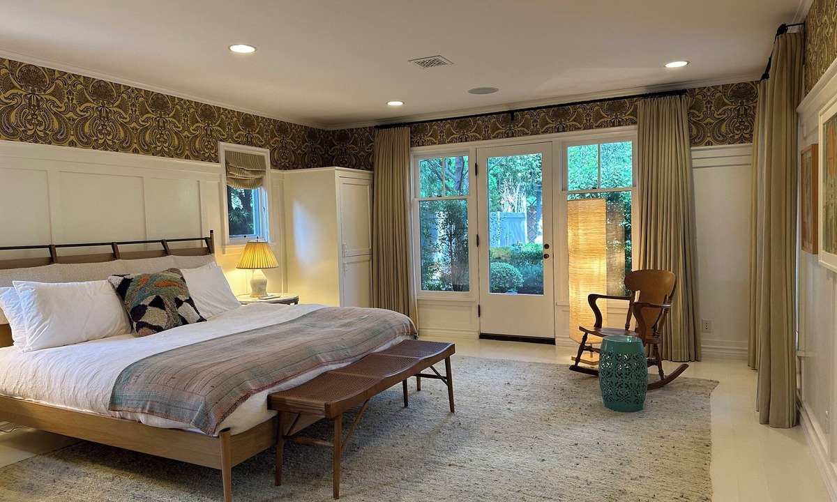 Brentwood Bed & Breakfast | Lovely Garden Suite in Brentwood