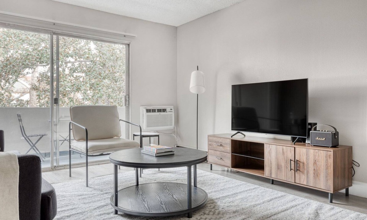 Rampart Village Apartment | Lovely Koreatown 1BR w/ Pool & Gym, near 6th St Bars, by Blueground