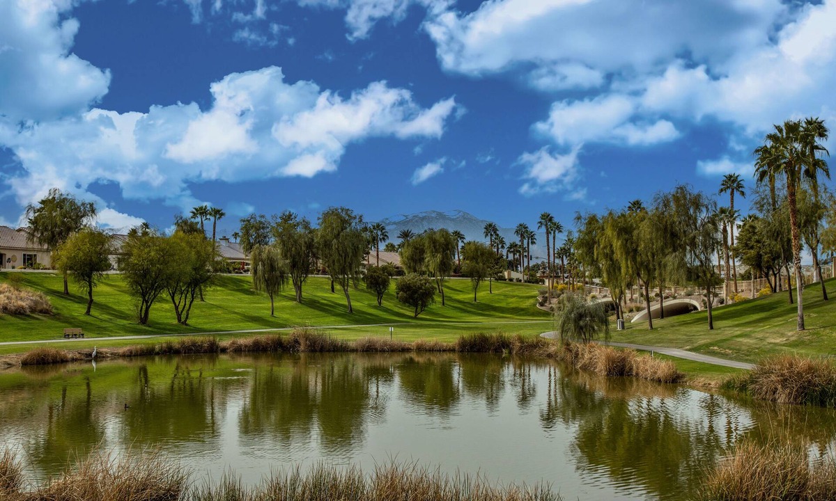 Indio House | Lrg Modern 2 bd 2 ba, on 16th hole Pickle ball, golf, tennis in complex