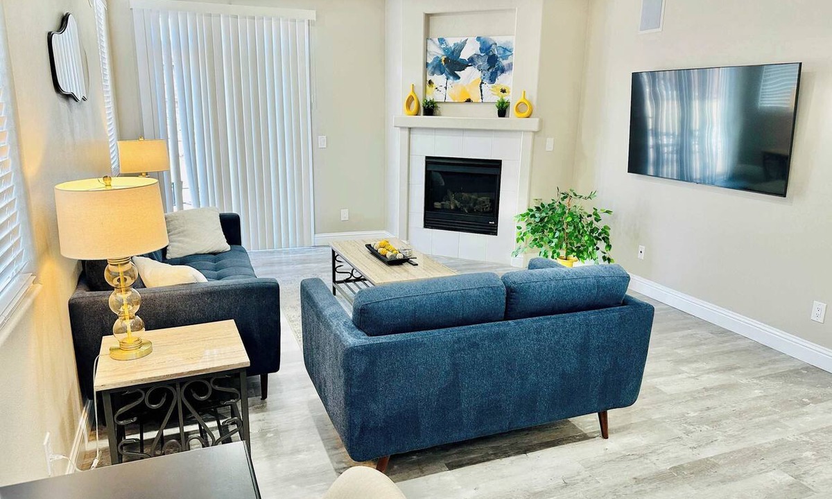 Reno House | Luminous Haven