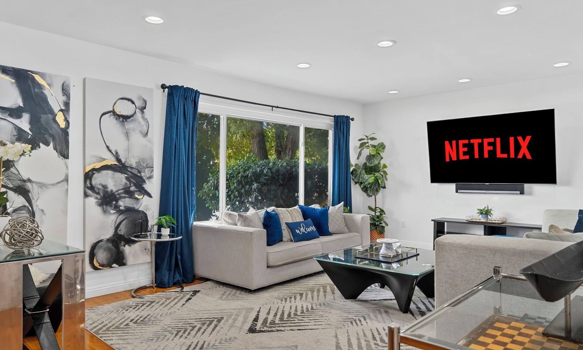 Hacienda Heights House | Luxurious Hacienda - Pickleball, Pool, & Jacuzzi