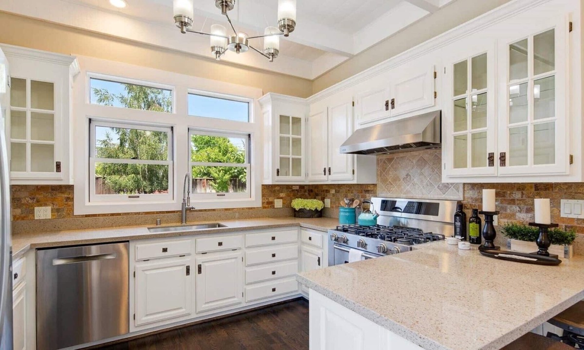 Cupertino House | Luxurious Stunning Resort Like House in Silicon Valley 1GBPS 4 beds/2 baths
