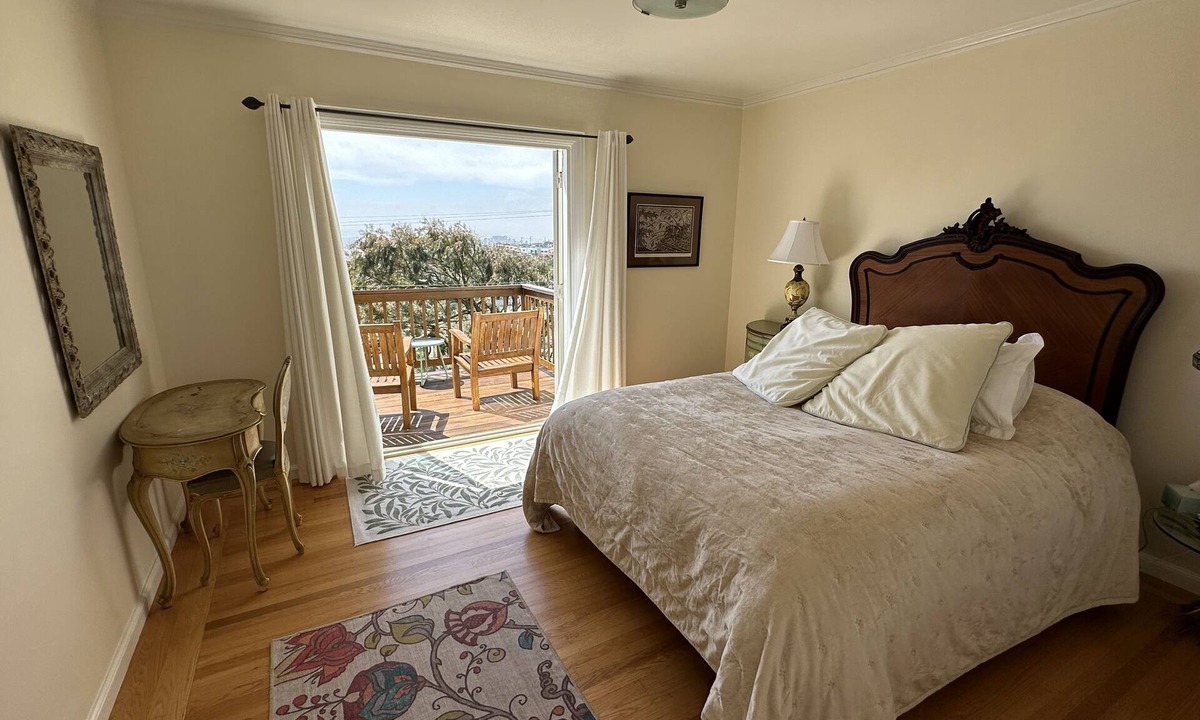 Miraloma House | Luxury 2 BR Private Flat in San Francisco