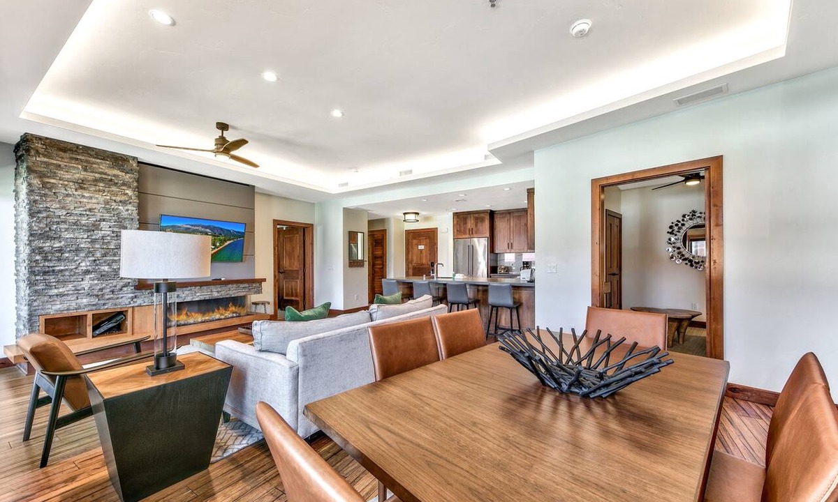 Lakeside Park Condo | Luxury 2Br Residence steps from Heavenly Village & Gondola