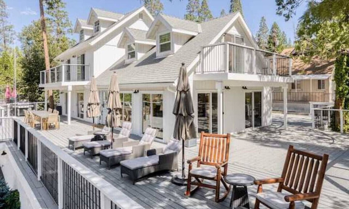 Bass Lake House | Luxury Lake Home-The Bear Claw-Boat Slip-Sleeps 16