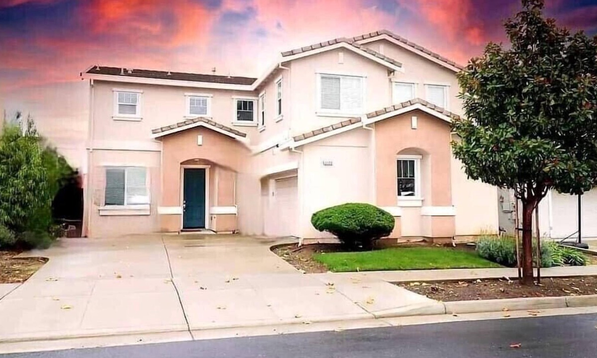 Fairfield House | Luxury Oasis with Private Cinema, Minutes from Napa Valley & Golf Courses