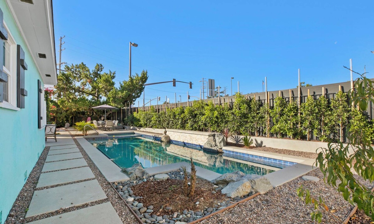 Pasadena House | Luxury Pool Oasis Near Stadium, Tennis & Golf