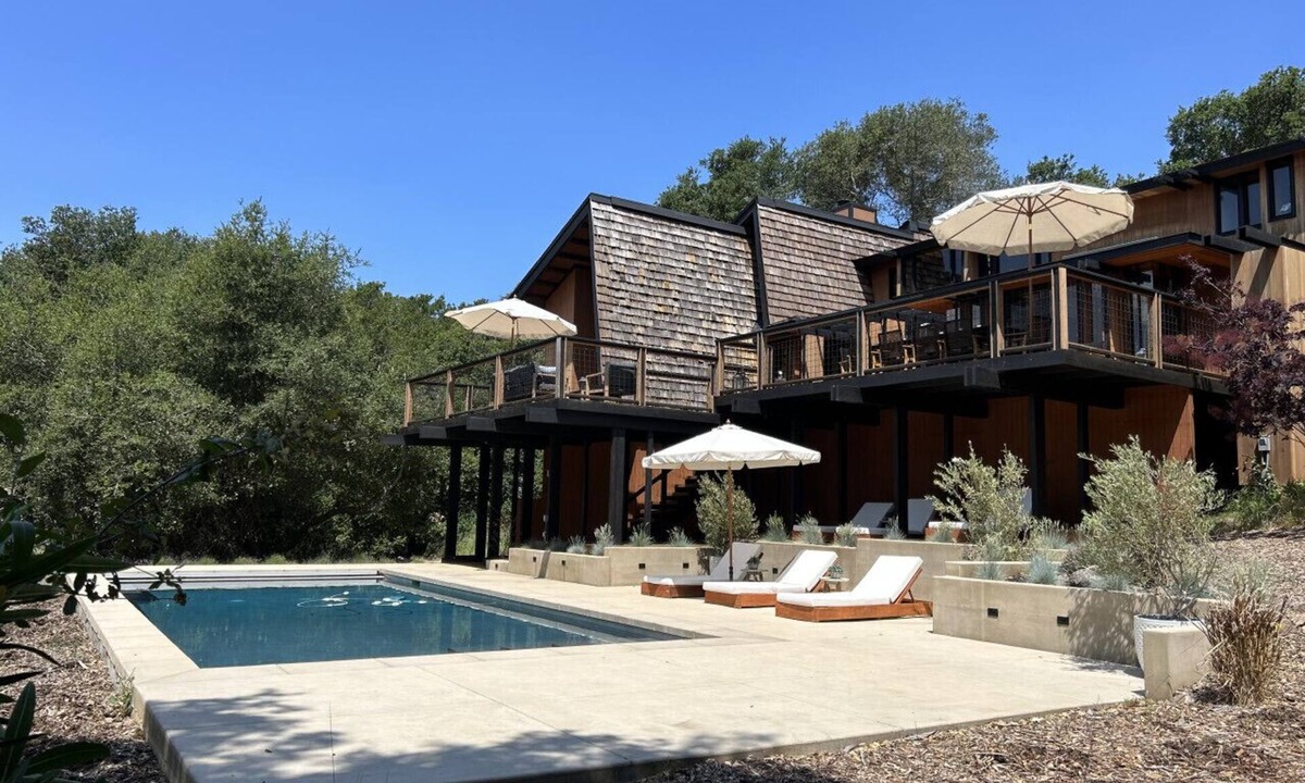 Santa Rosa House | Luxury Santa Rosa Wine Country Home with Pool & Views