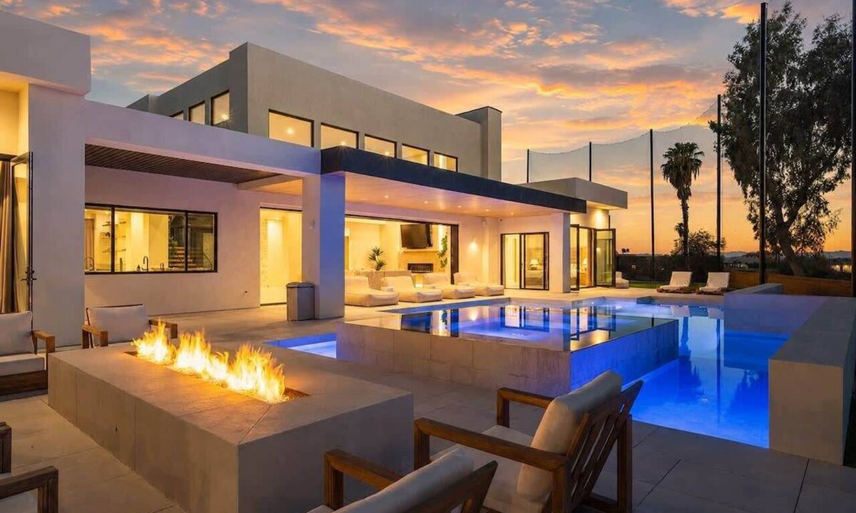 Residential Estates House | Luxury Villa | Pool Spa Gym | Near Marina