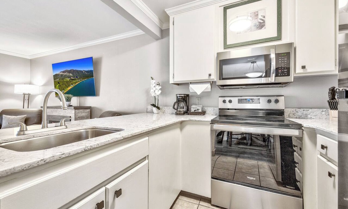 South Lake Tahoe Hotel | Making The Best Memories Along The Way! 4 Comfortable Units, Free Breakfast