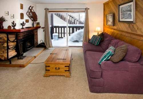 Mammoth Lakes House | Mammoth View Villas - Shop Hike or Golf