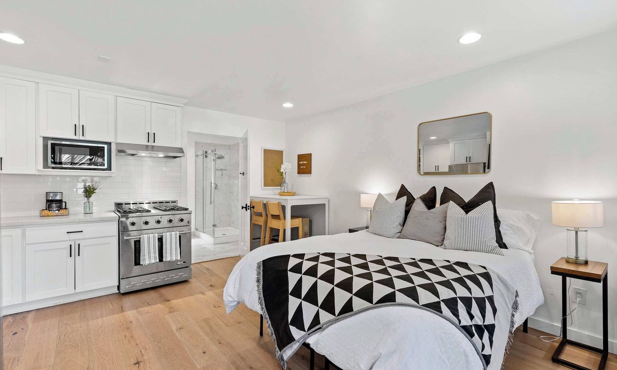 La Selva Beach Apartment | Manresa surf house street level full studio w/kitchen unit #3