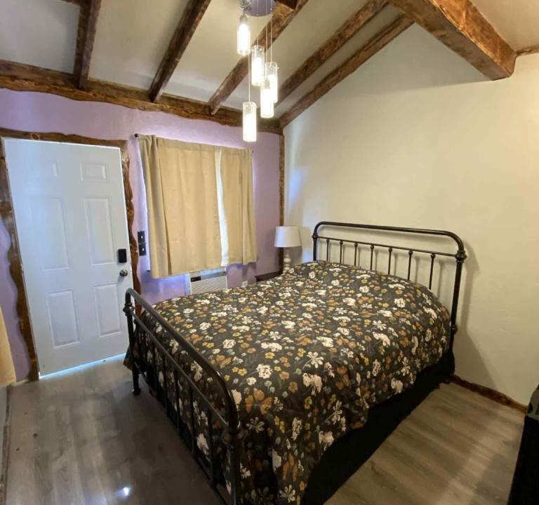 Squaw Valley Apartment | Manzanita Suite