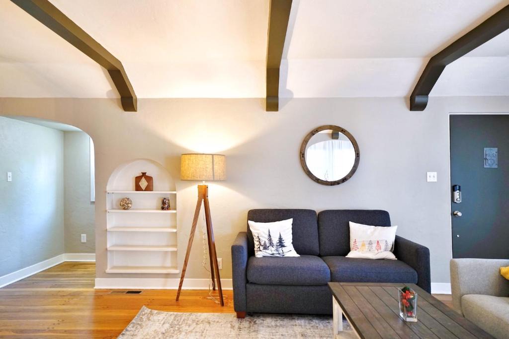 Newhall House | @ Marbella Lane - 3BR SFR 1Floor DTWN SJ Ldry