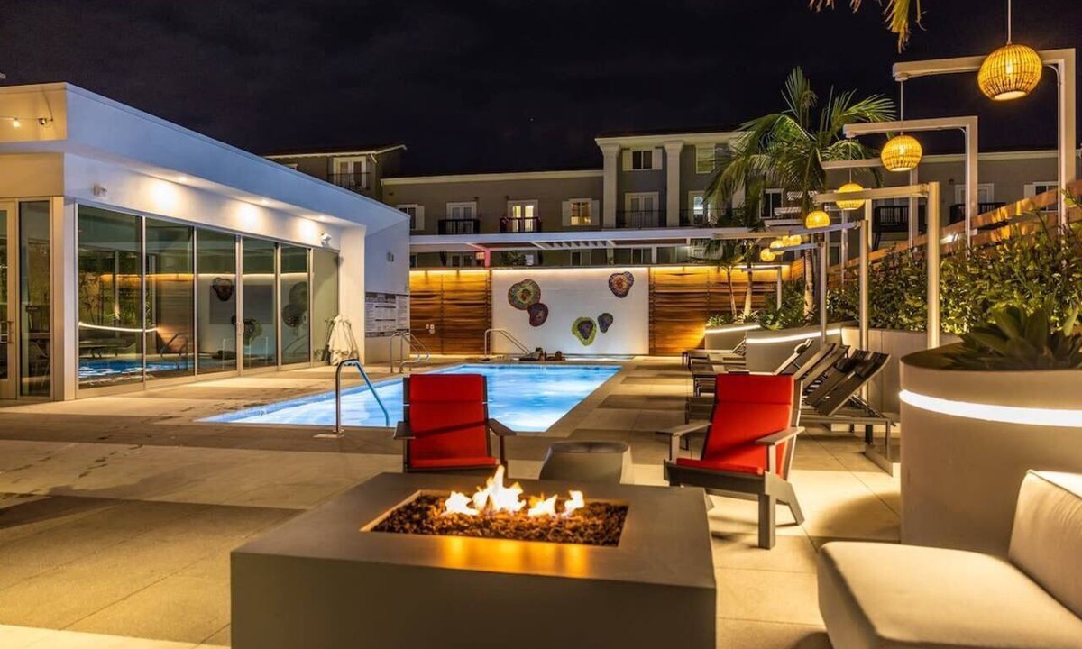 Waterfront Apartment | @ Marbella Lane - Grand 2BR w/Beach & Ocean Views