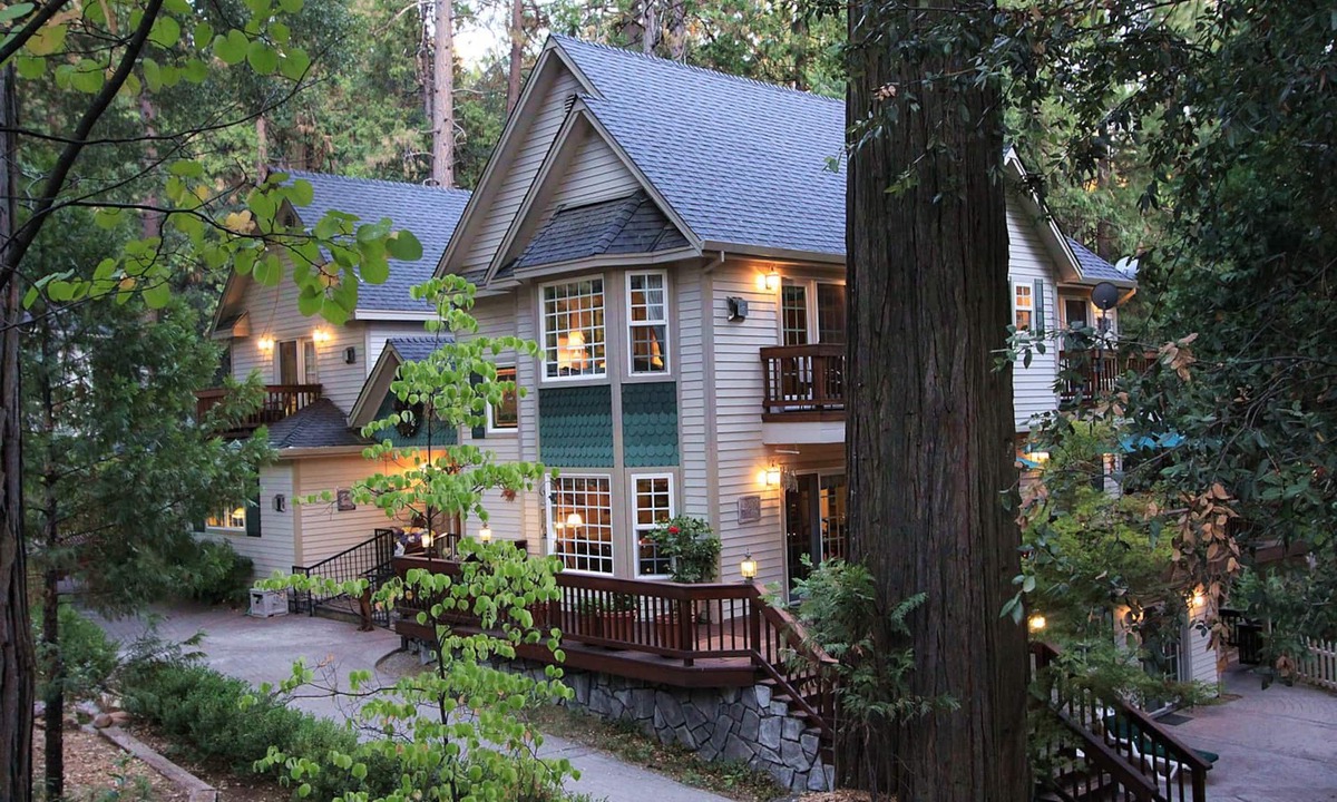 Twain Harte Bed & Breakfast | McCaffrey House B&B Inn