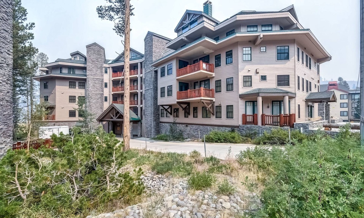 Kirkwood Condo | Meadow Stone Lodge Luxury Condo #304