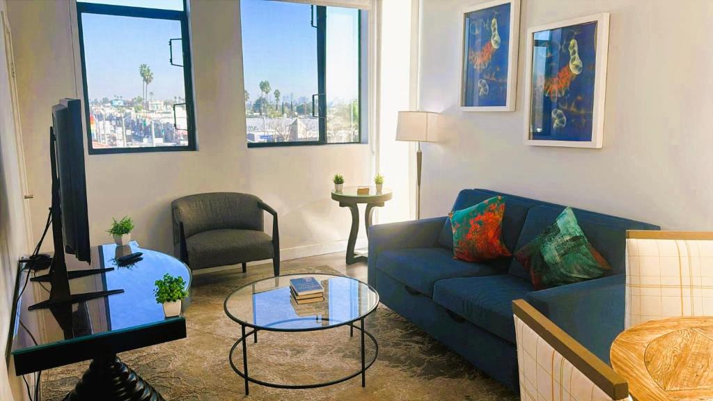 Melrose Apartment | Melrose Luxe Retreat near The Grove