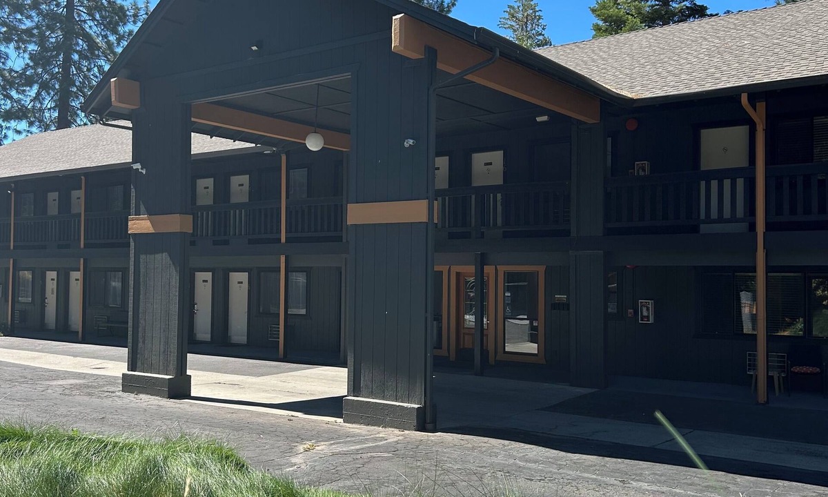 Mi-Wuk Village House | Mi Wuk Village Inn